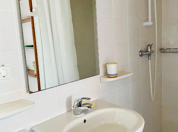 Quinta Perpetua, Casa Flores Santa Cruz da Graciosa