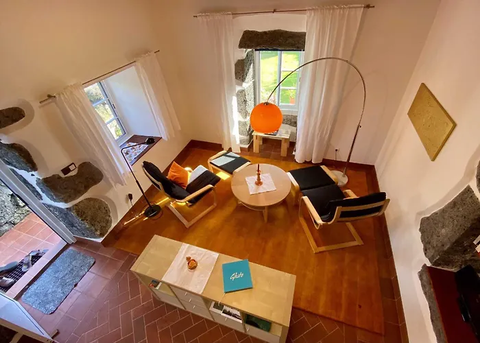 Quinta Perpetua, Casa Flores Santa Cruz da Graciosa