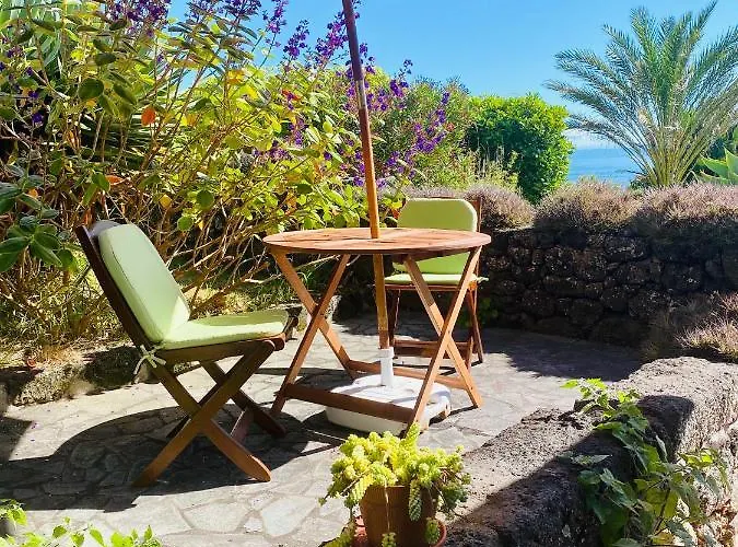 Quinta Perpetua, Casa Flores Santa Cruz da Graciosa